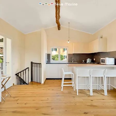 Villa Scirocco, Terremarine La Spezia