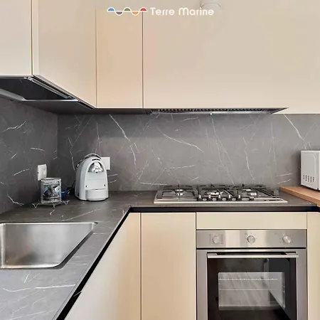 Villa Scirocco, Terremarine